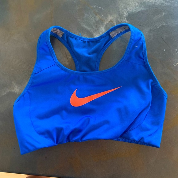 Nike Sports Bra - Picture 1 of 2